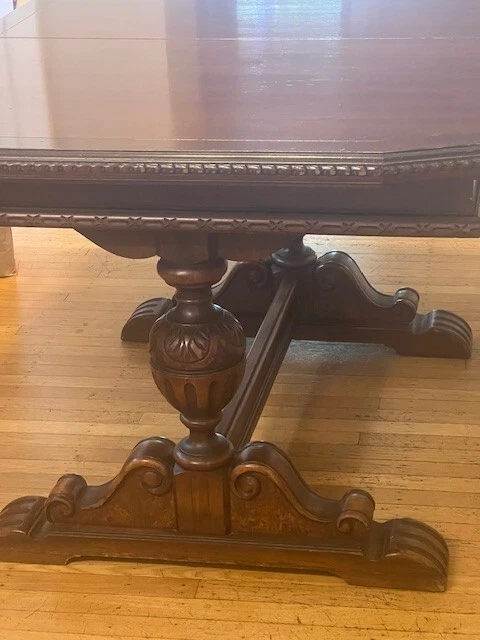 Juego de comedor vintage Berkey & Gay Foto 2 de 4