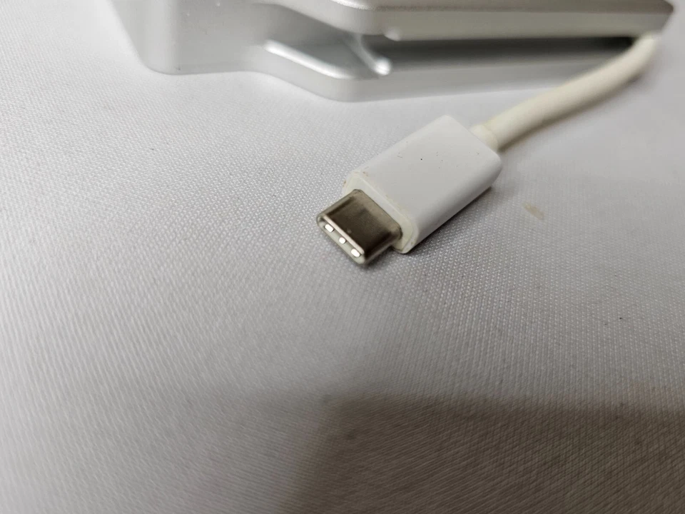 Star Tech USB C Multiport Video Adaptor CDPVGDVHDMDP - Image 2 of 4
