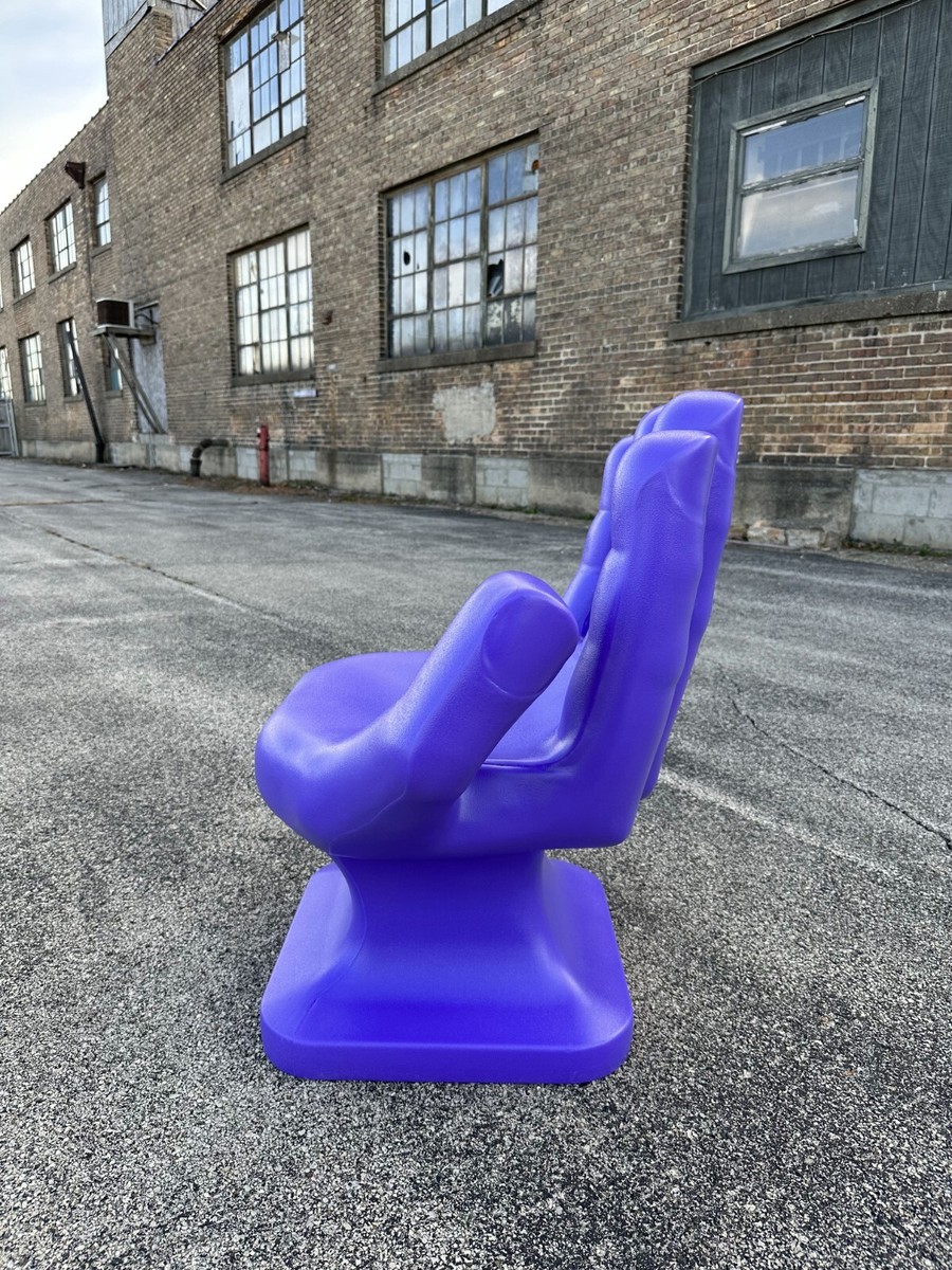 Iris Purple right HAND SHAPED CHAIR 32