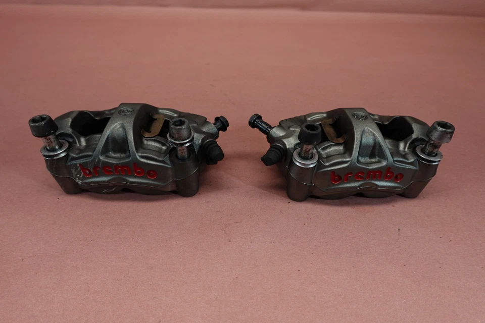 Pinzas de freno delanteras Brembo Ducati Multistrada 1200 1200S 2010-2019 Foto 2 de 4