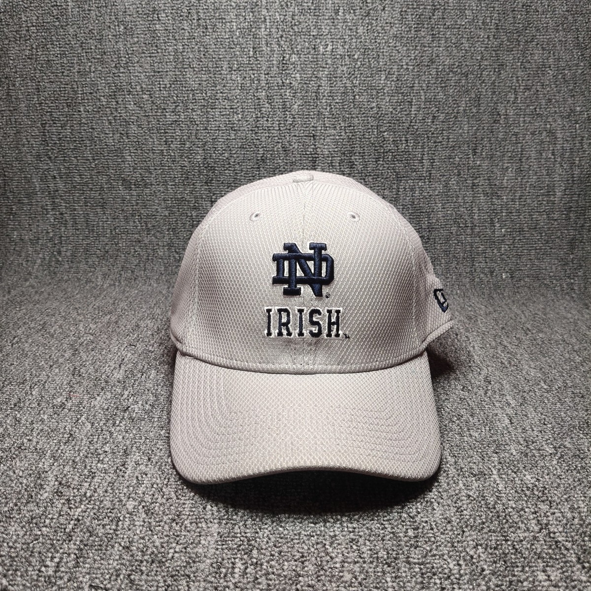New Era Notre Dame Fighting Irish 39THIRTY Stretch Fit Baseball Cap Gray
