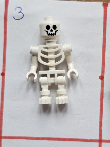 18 x Genuine lego mini figures. ASSORTMENT from Various Themes. FREE POSTAGE.(5) - Picture 4 of 19