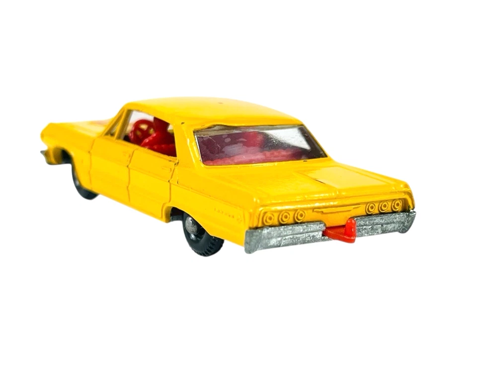 Matchbox Lesney No. 20 Red Interior Chevy Impala Taxi Cab w/E4 Box - Image 3 of 4