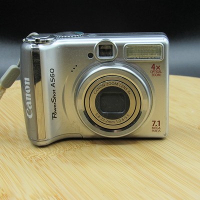 Canon Powershot A560 7.1MP 4X Zoom Digital Camera Powers On