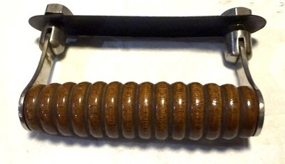 SINGER MODEL 99, 28, 128, SEWING MACHINE BENTWOOD CASE HANDLE.                B