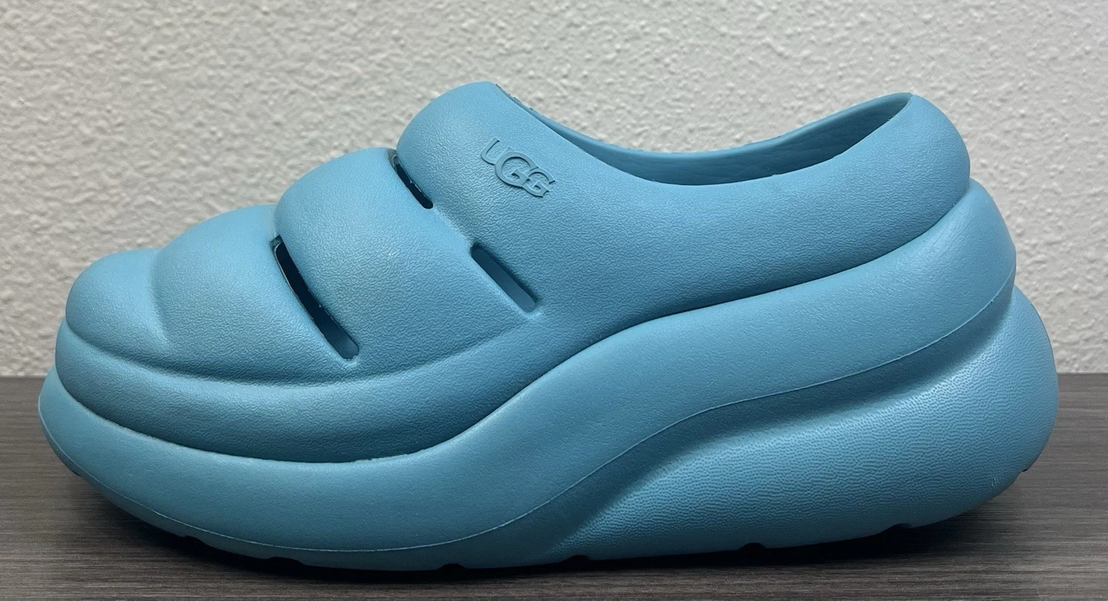 Scarpe slip on UGG Sport Yeah zoccoli blu acqua donna taglia 8 leggermente indossate usate in ottime condizioni