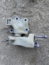 TOYOTA bZ4X EV YEAM15 Motorkissen links av-e0423 Electricity 160kw 23897141