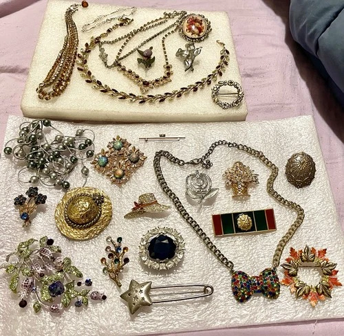 Large Mixed Lot Vintage Rhinestone Costume Jewelry Pins Necklaces