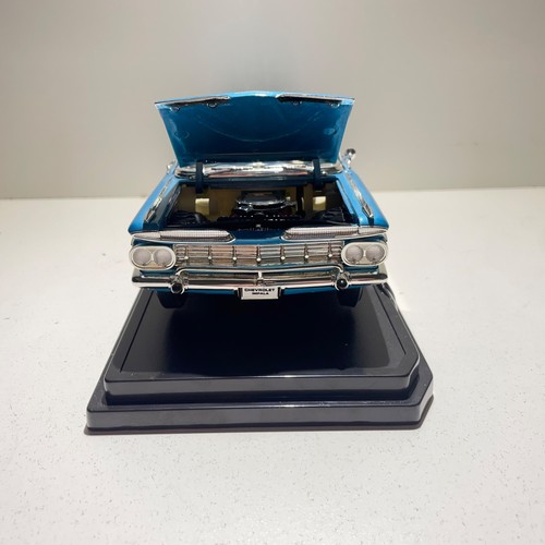 Road Signatures #92188 Maßstab 1:18 1959 Chevy Impala Convertible Open Box - Bild 7 von 11