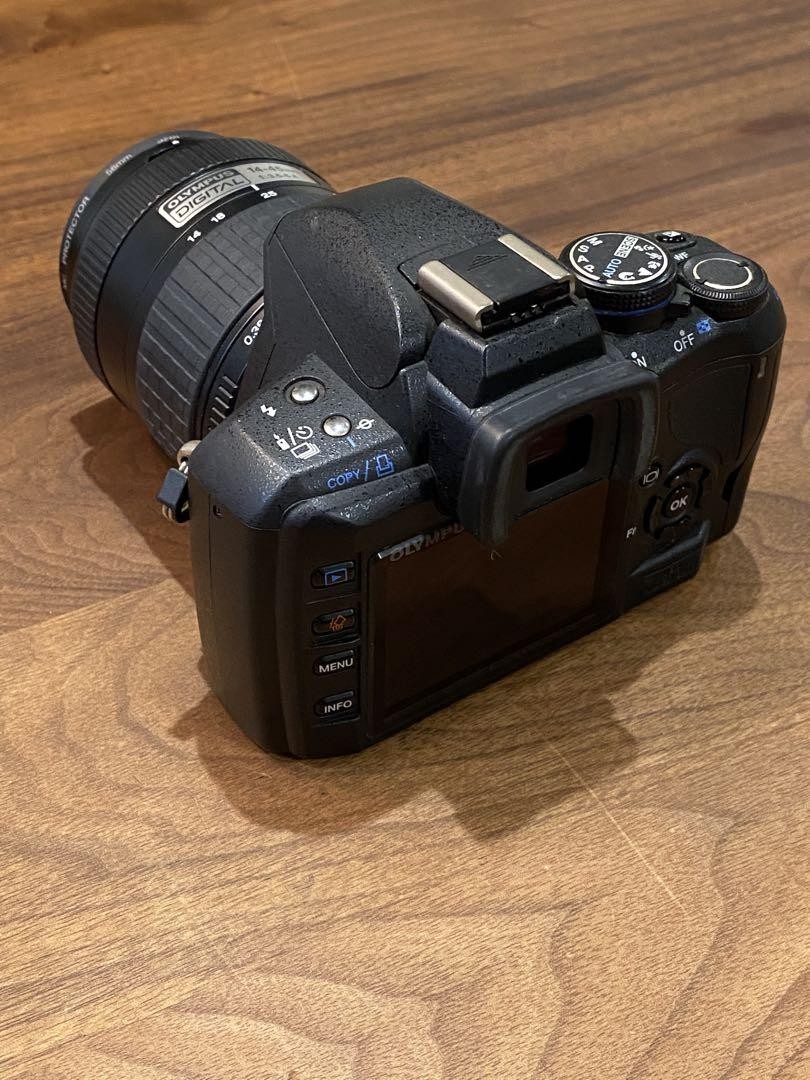 OLYMPUS E-420 デジタル一眼　14-45 AFレンズ付　CCD動作品 Olympus E-420 Digital Single Lens 14-45 With Af Lens, Ccd