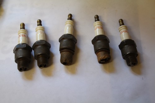 NOS CHAMPION H9 COM PACK OF 5 SPARK PLUGS FORD USA COMMERCIALS 38/47