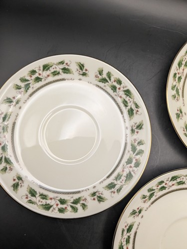 Vintage Royal Limited HOLLY HOLIDAY 3 Tea Coffee Cup & Saucer Sets Gold - Picture 22 of 24