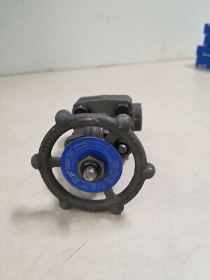Dsi 4121A8-18 Manual Steel Threaded Wedge Gate Valve 800 1-1/2in Npt