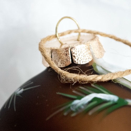 Glass Christmas Ornament Hand Painted Inside and Out Brown Bird w White Belly - Bild 5 von 11
