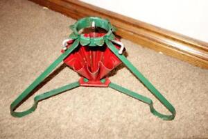Vintage Metal Christmas Tree Holder Stand Cut Tree Red Green Fluted Water Container S-B Mfg Co.