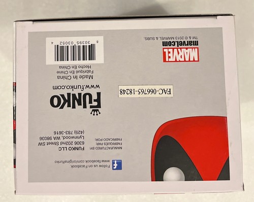 Funko Pop! Marvel Universe Deadpool #20 Vinyl Bobblehead - Picture 8 of 8
