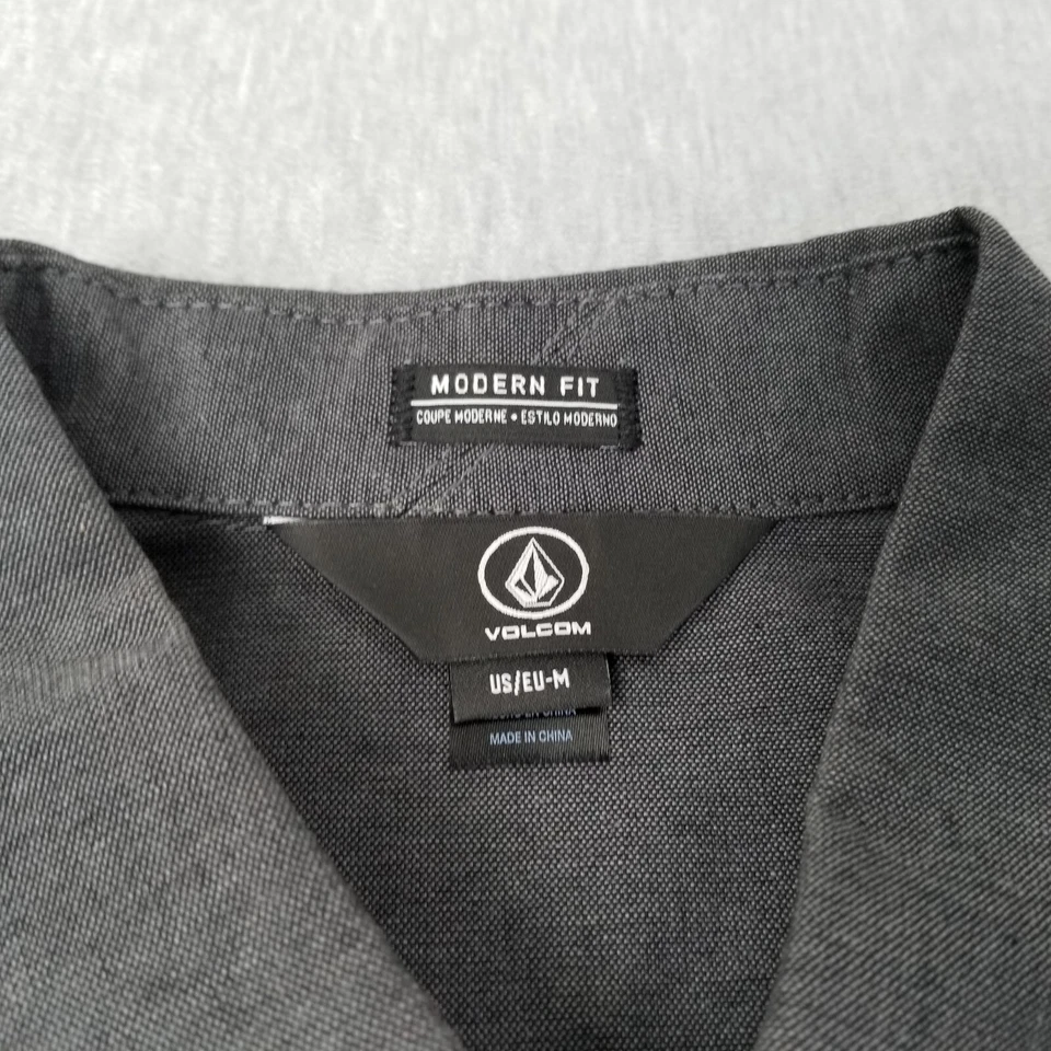 Volcom Shirt Men's Medium Gray Modern Fit Button Up Skate Beach Dinner Vacation - Image 4 of 4