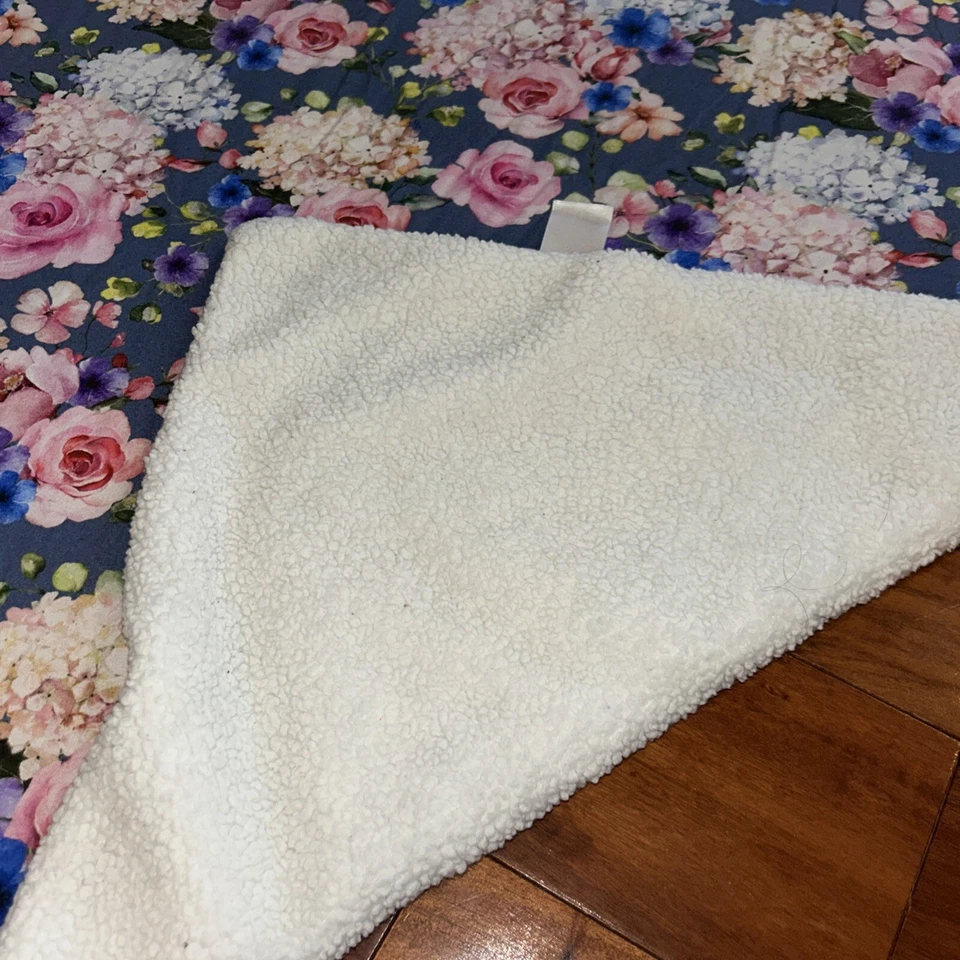 "Manta de bebé de bambú Posh Peanut rosas florales, rosa y púrpura Sherpa 40"" X 58""" Foto 4 de 4