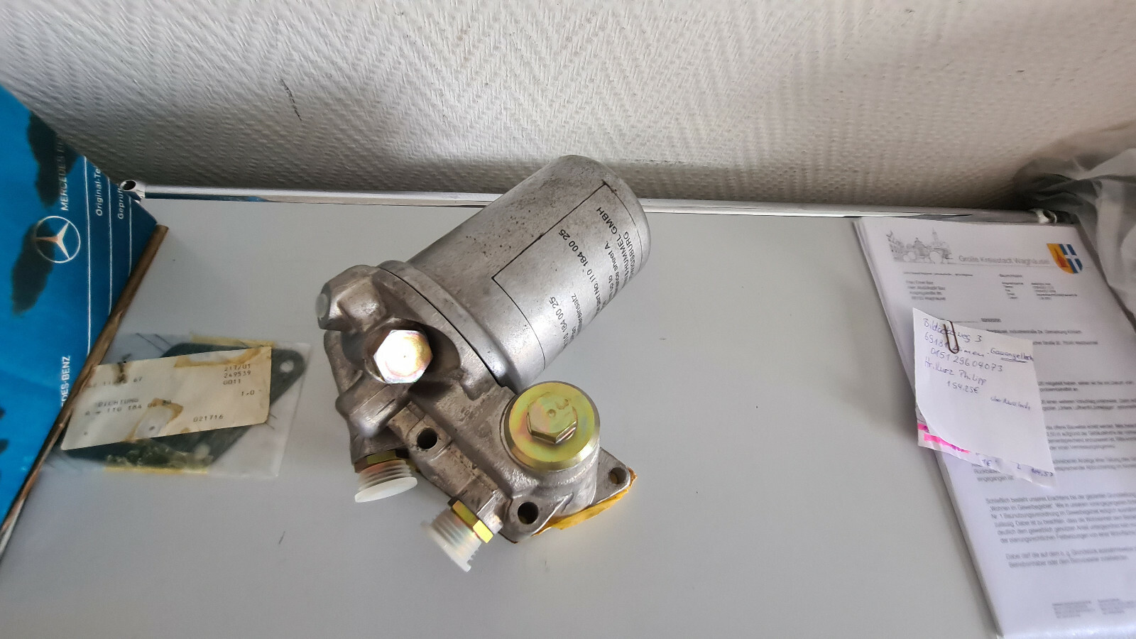 NEU NOS Mercedes W107 W114 W116 M110 MANN Ölfilter Gehäuse Oil
