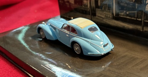 Minichamps 1/43rd scale 1938 Alfa Romeo 8C 2900 B Lungo Light Blue - Picture 8 of 11