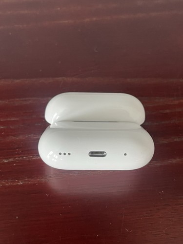 Apple AirPods Pro 2nd Generation A2700 Lightning Charging Case - Zdjęcie 5 z 5