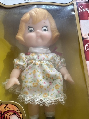 Set of 2- Vintage 1984 Campbell Kid Collectible Dolls - 7 1/2" Vinyl Dolls - Picture 3 of 7