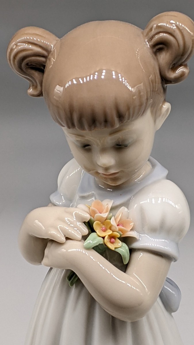 Lladro Figurine 8021 Flowers for Mommy | eBay
