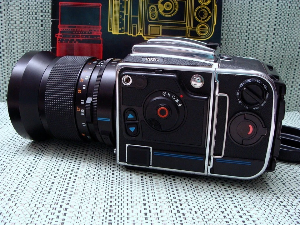 Hasselblad - 202 FA E12 6x6 Kit Distagon FE 2.8/50mm *fresh serviced* - TOP! - Bild 2 von 4