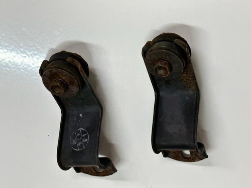 2001-2005 Lexus IS300 OEM AC Condenser Mounting Brackets Pair - Picture 2 of 6
