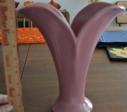 Jarrón RUMRILL cerámica artística rosa malva tulipán vintage 9" de alto MCM - Imagen 6 de 12