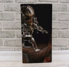 Predator Shiftsuit Variant Statue Q-Fig Max Elite Figurine Quantum Mechanix