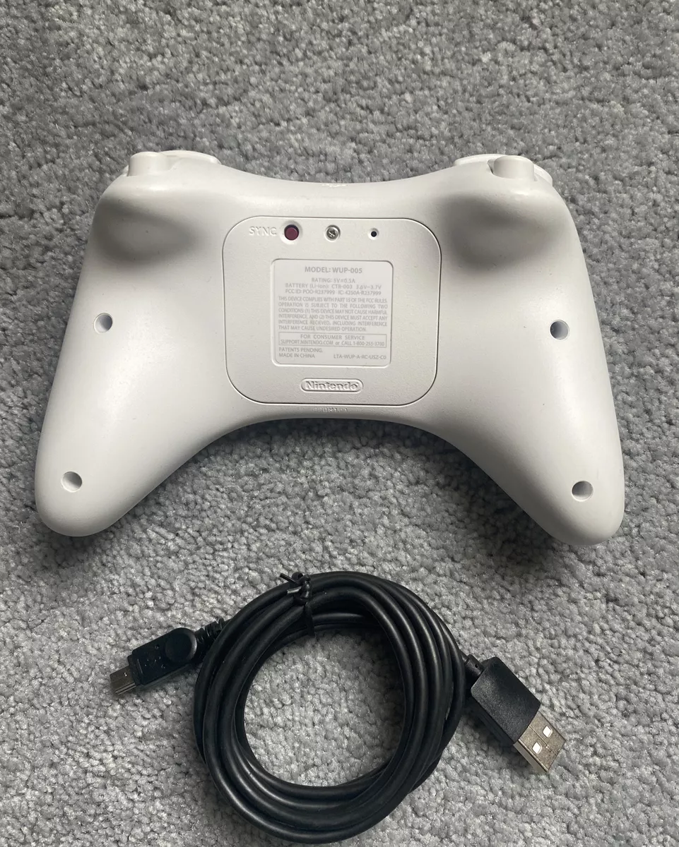  Wii U Pro Controller - White : Video Games