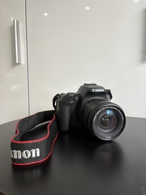 Canon EOS 250D DSLR-Kamera Schwarz Inkl. Objektiv/ Zwei Mal Benutzt Wie Neu