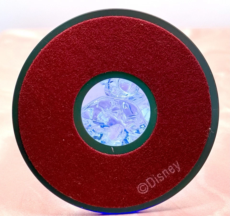 Beauty and the Beast Glass Figurine – Hong Kong Disneyland Exclusive Display - image 4 of 4