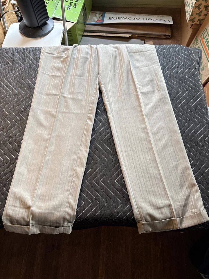 Pantalones de vestir Bruno Uomo gris poliéster con rayas plateadas puños talla 32x30 Foto 2 de 4