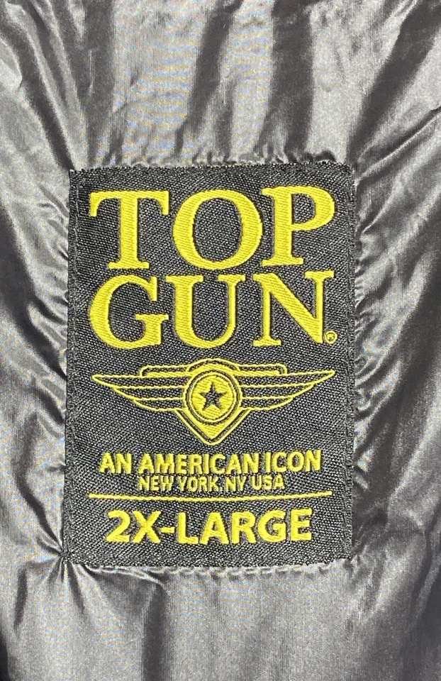 Top Gun 男式全新带标签红色漫画印花连帽羽绒夹克尺寸 2XL — 第 3/4 张图片