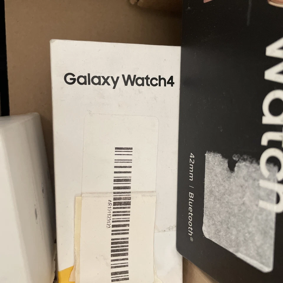 SMART WATCH BUNDLE- FAULTY - Image 3 of 4