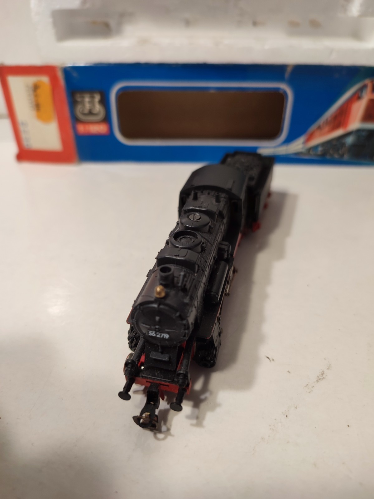 Picture 4 of 9
