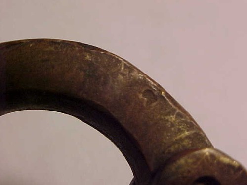 Candado antiguo de latón sin llave - Imagen 4 de 7