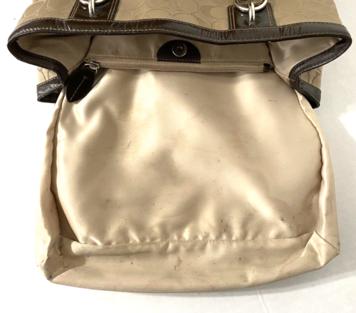 Coach C1261-F19262 Braun Signatur Satin Umhängetasche Beuteltasche Schultertasche (12"x12"x4") - Bild 10 von 11