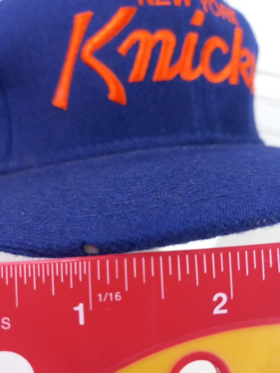 VINTAGE 80'S/90'S NEW YORK KNICKS THE PRO SNAPBACK HAT