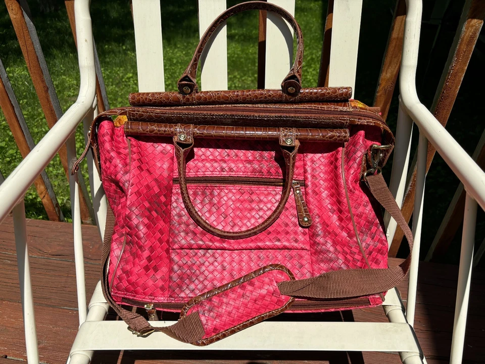 Samantha Brown Dowel Weekender Bolsa Tote de Viagem Vermelho Croco Em Relevo - Imagem 2 de 4