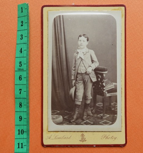 Photo ancienne CDV (19ème) Jeune garçon en costume (Lombard à Saint-Maixent, 79)