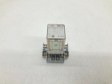 Allen Bradley 700-HAX3A1 120 VAC Pilot Relay Ser. D 700HAX3A1 w/ Base (TBI)