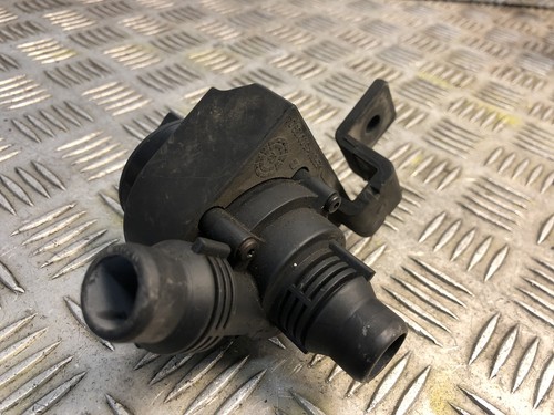 BMW 5 E60 520 I Hilfswasserpumpe 6917700 2.2 Benzin 125Kw
