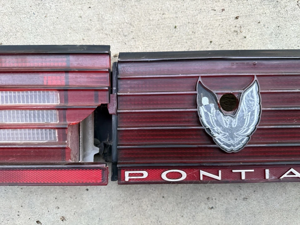 Pontiac Firebird 1982 1985 derecha izquierda luz trasera OEM GM 82 83 84 85 Foto 2 de 2