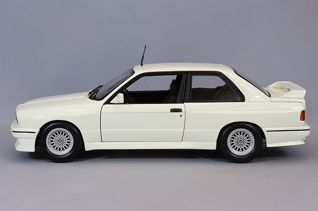 1／18MINI CHAMPS BMW M3 STREET おまけ付き 1／18MINI CHAMPS BMW M3 STREET おまけ付き