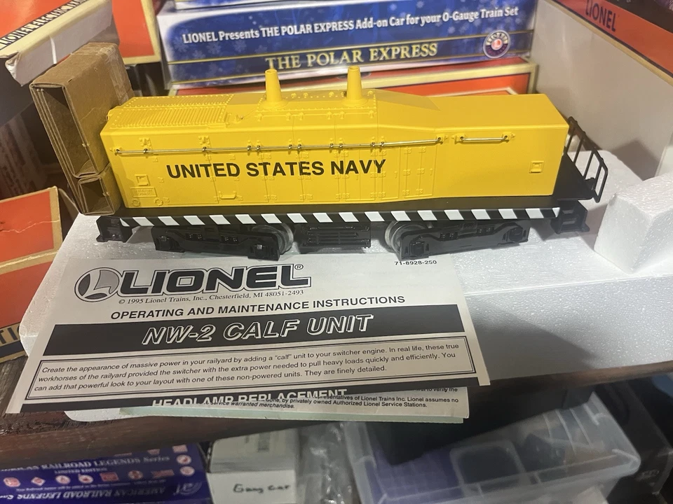 LIONEL U.S. NAVY CALF UNIT  6-18938- Functions And Appears Spotless . - Image 3 of 4