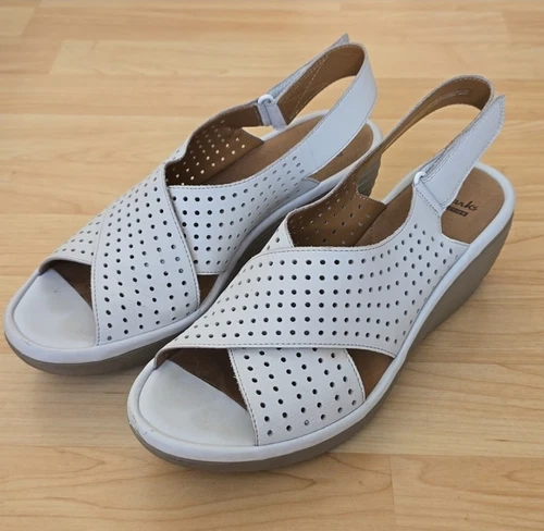 Sandali donna Clarks Collection Reedly Variel in pelle bianca con zeppa misura 9 5
