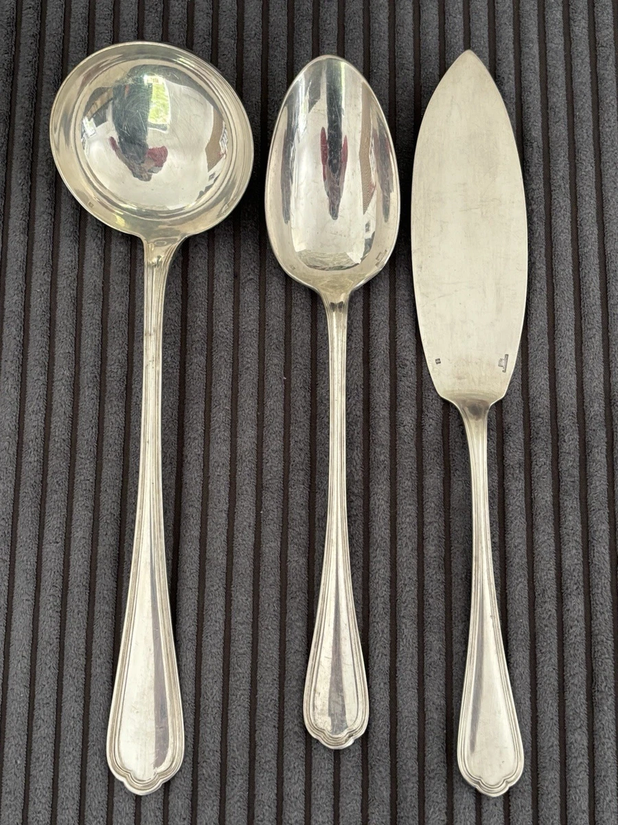 At Auction: Christofle, différents couverts